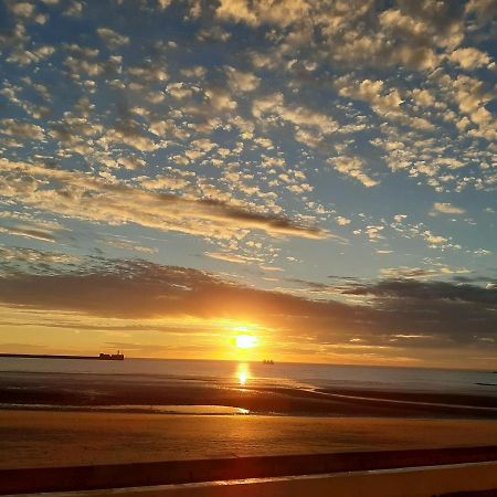 Superbe Appartement Avec Terasse Face A La Mer Boulogne-sur-Mer Exterior foto